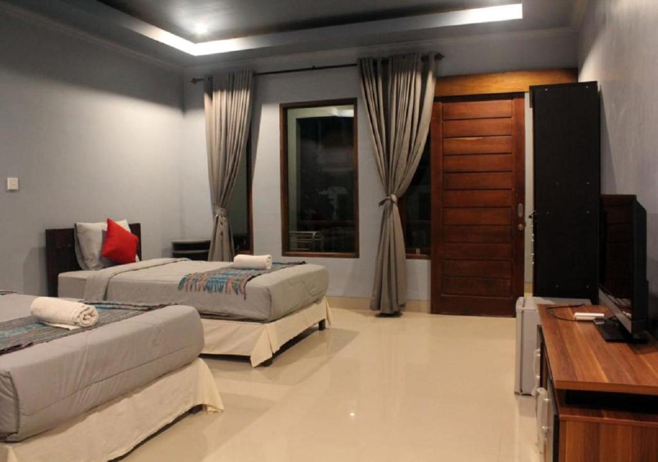 Ridho Malik Hotel Bumbang Esterno foto