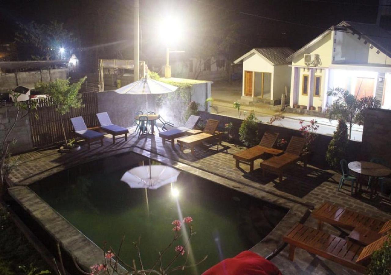 Ridho Malik Hotel Bumbang Esterno foto