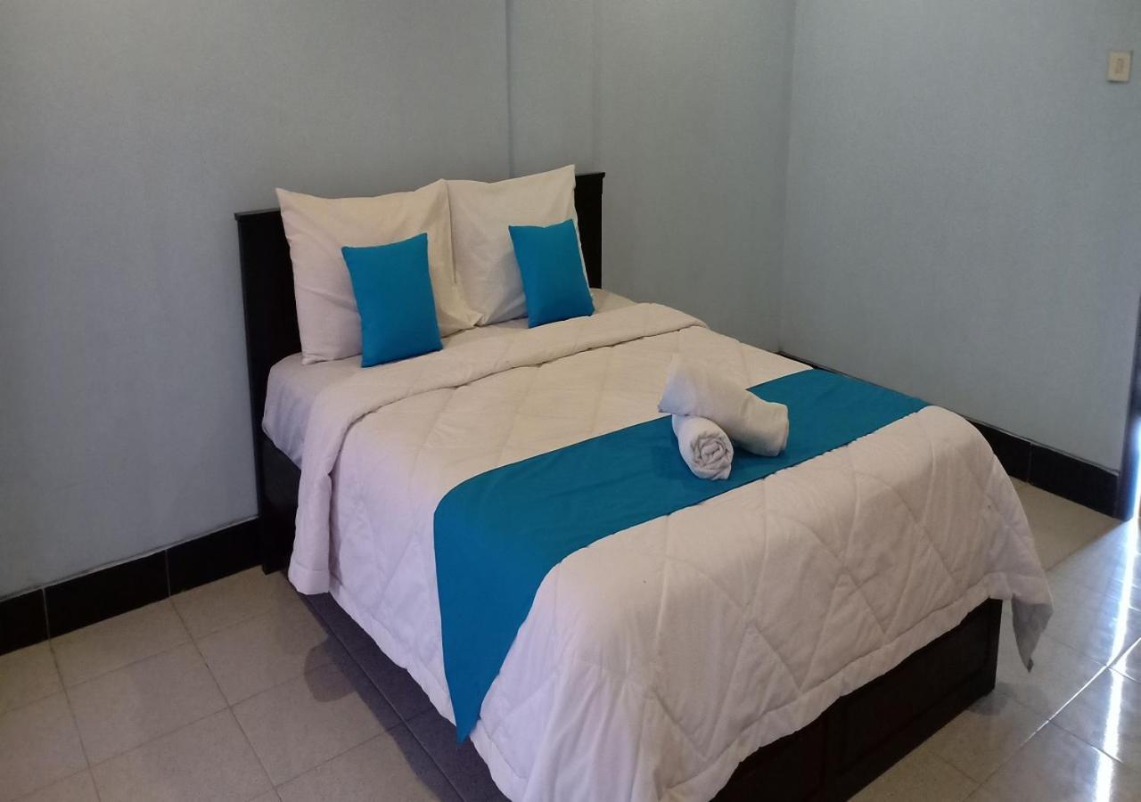 Ridho Malik Hotel Bumbang Esterno foto