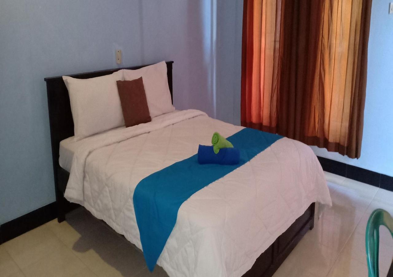 Ridho Malik Hotel Bumbang Esterno foto
