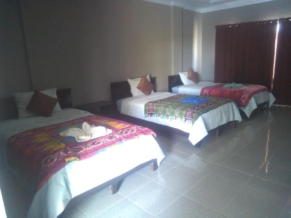 Ridho Malik Hotel Bumbang Esterno foto
