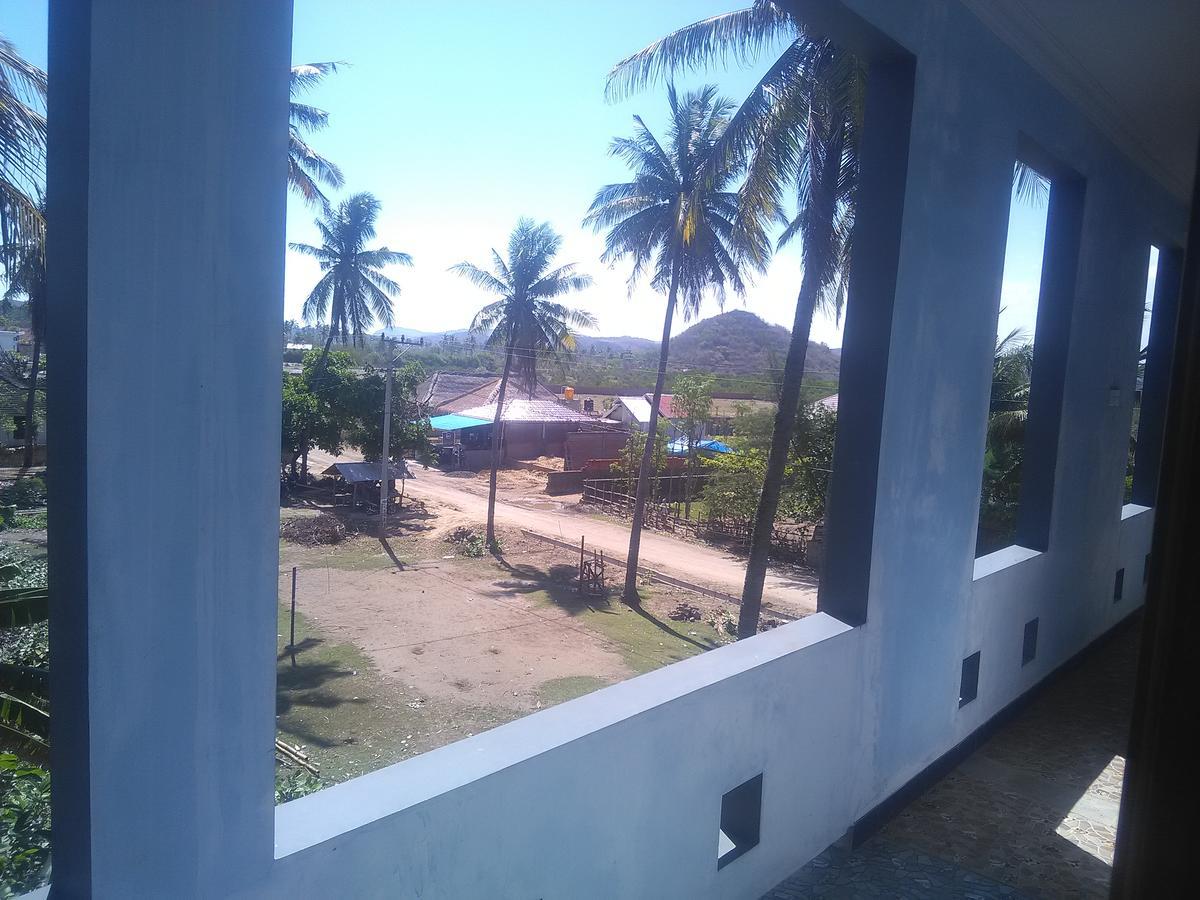 Ridho Malik Hotel Bumbang Esterno foto