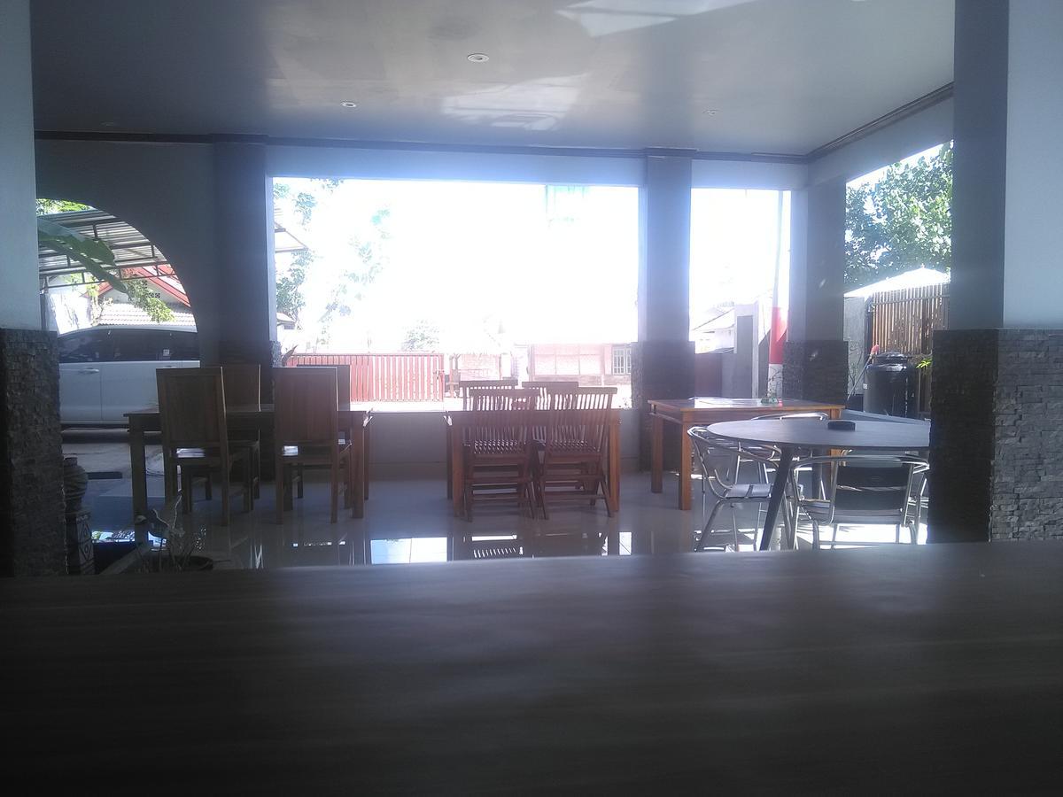 Ridho Malik Hotel Bumbang Esterno foto